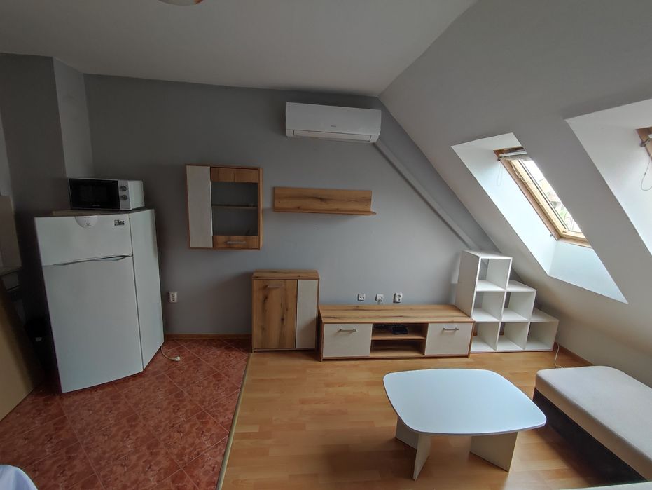 Дава се под наем Двустаен апартамент в Бургас, Меден рудник - зона Б - 50 кв.м за 209.1 € - Снимка #6