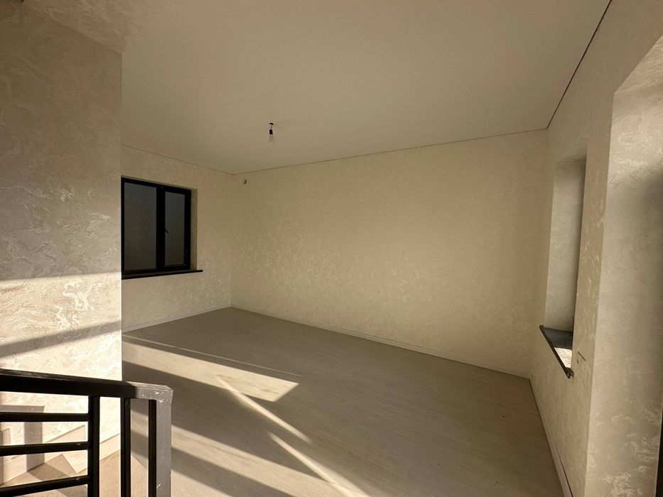 Срочно сотилади участка сергелидан 6.7 км узокликда 1.5соту 5хона хали