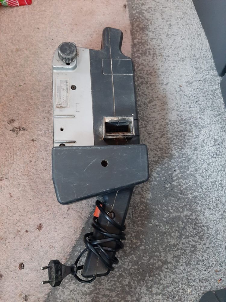 Vand masina de slefuit lemn Black & Decker second hand