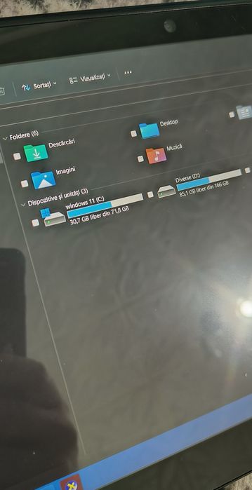 Tableta cu Windows 11