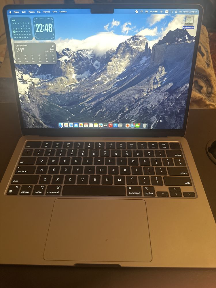 Mac book air m2 2022 8/256 gb