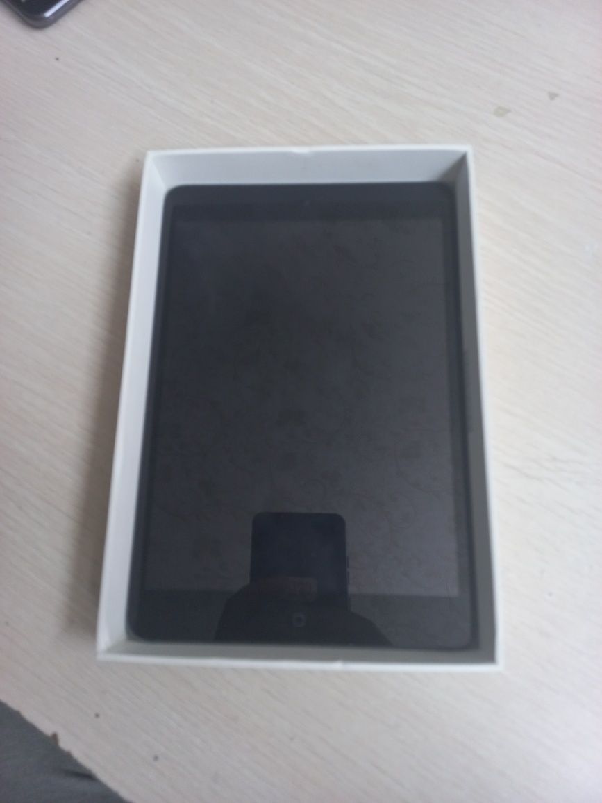 Продам iPad mini