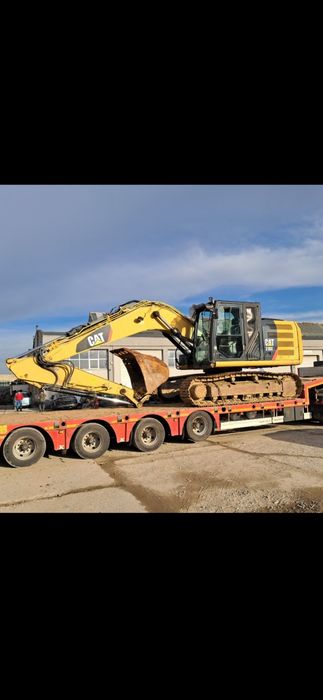 Inchiriez buldoexcavator, compactor, excavator, transport basculab
