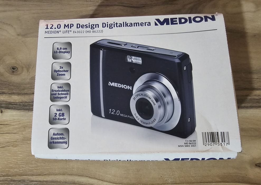 дигитална камера MEDION LIFE E43022 (MD 86222) – 12MP, черна+SD карта
