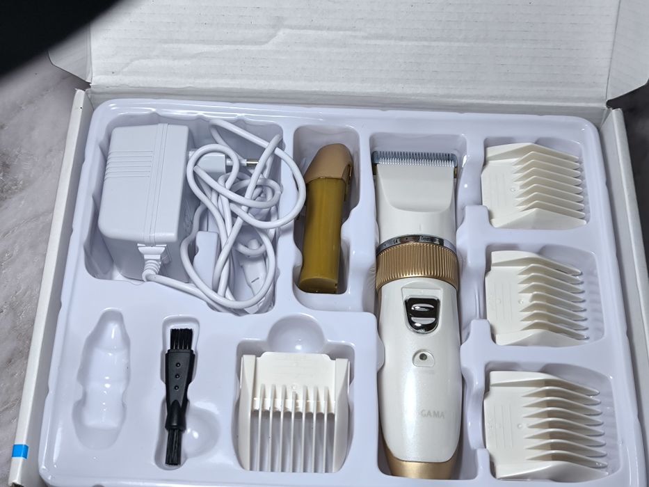 Профессиональная машинка для стрижки волос