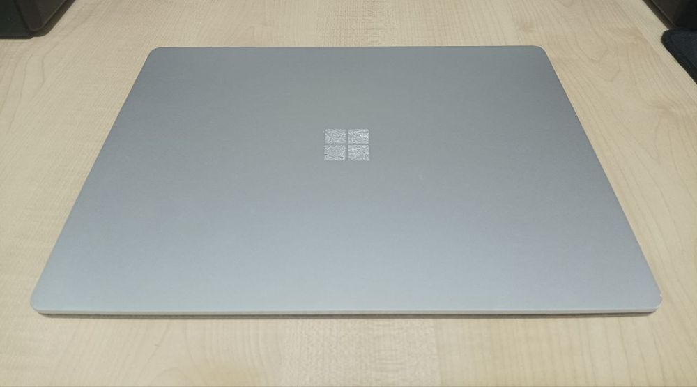 Microsoft Surface 13,5" PixelSense/CORE i5-7200U/ 8GB DDR3/ 256GB NVMe