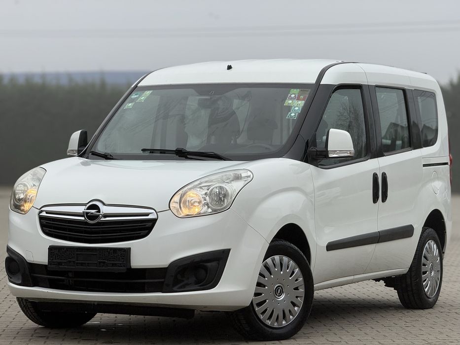 Vand opel combo 2012 1.4 benzina