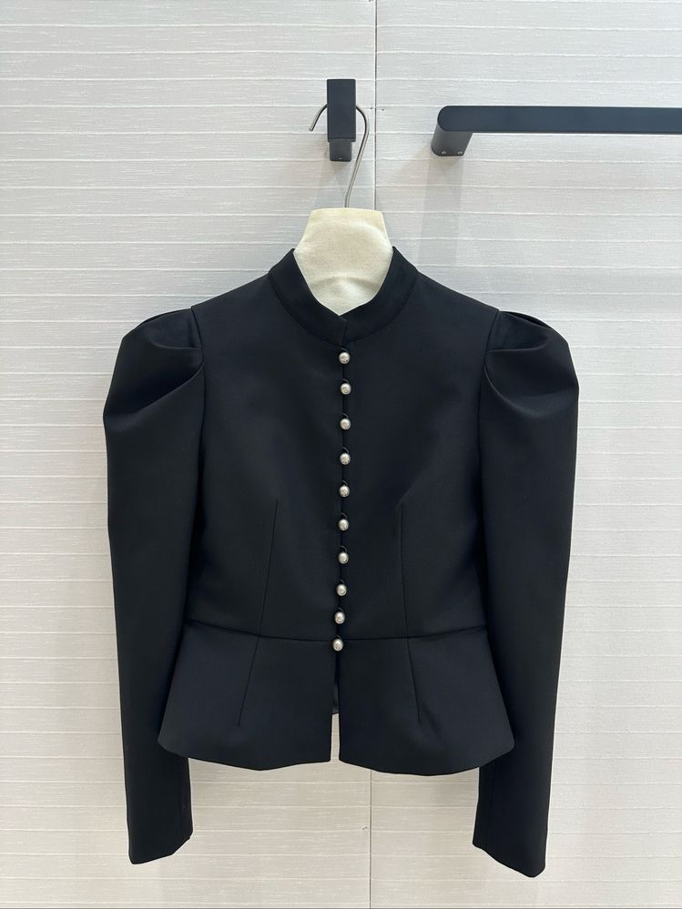 Якета Chanel, Dior, Gucci