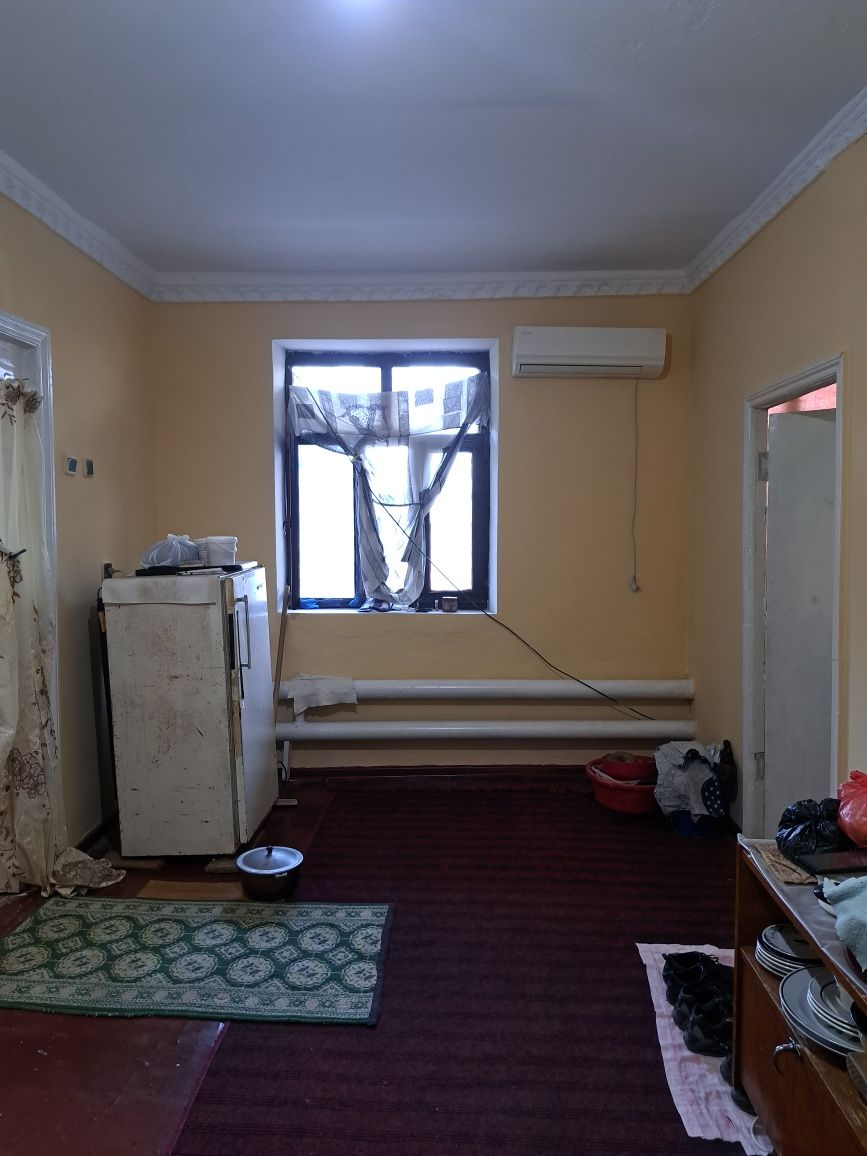 Дом продаётся 1/3