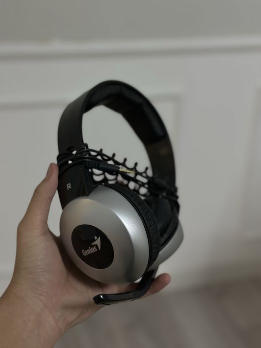 Новые наушники  Genius