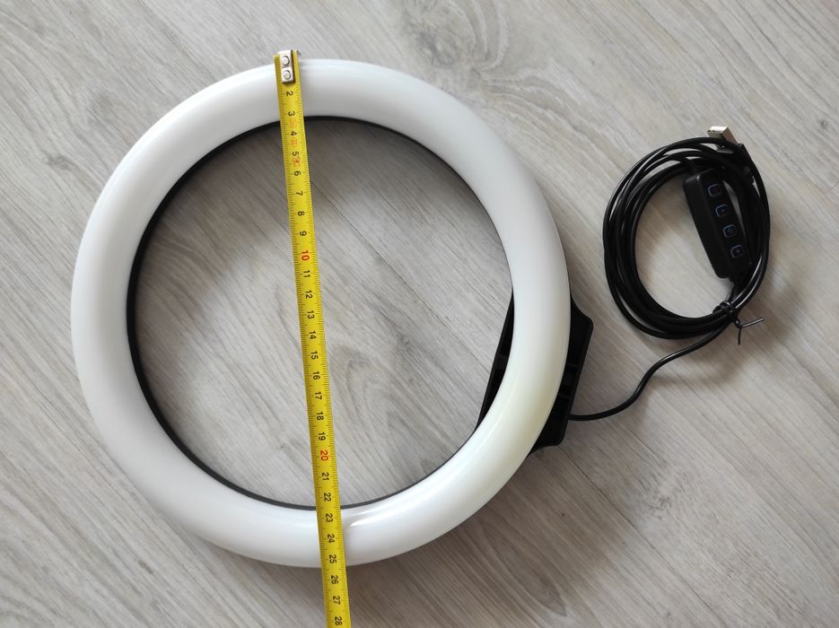 Lumina continua ring light makeup cu telecomanda si trei culori