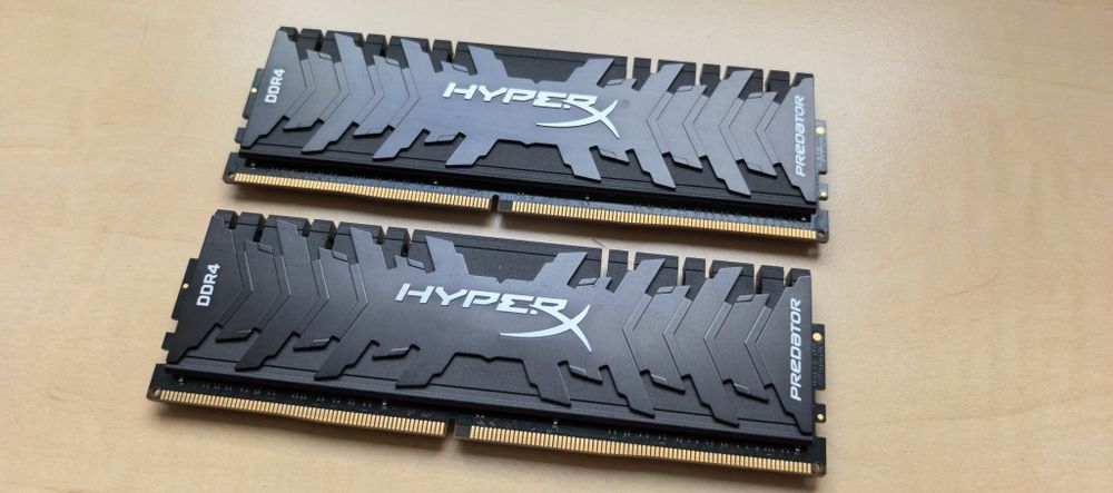Memorie RAM HyperX Predator 64GB DDR4_32x2 KIT_3000Mhz_NOI_PC/Desktop