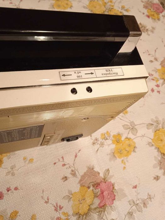 Продам винтажный радиоприемник VEF-12  с  современным  УКВ диапазоном.