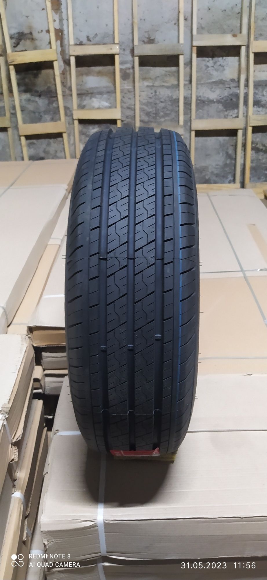 215/65R16C Three-A Effitrac