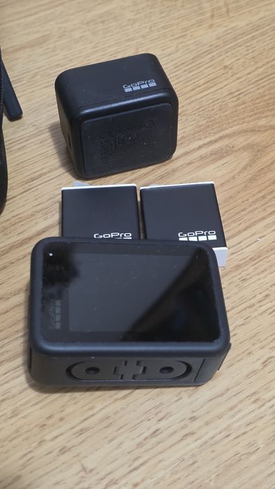 Camera de actiune Gopro 11 black cu accesorii