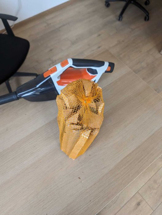 Lemne de foc pentru aprins gratarul