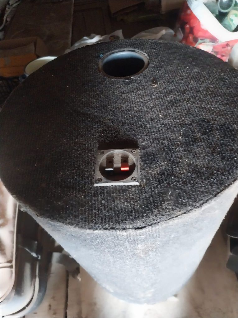 Subwoofer plus statie