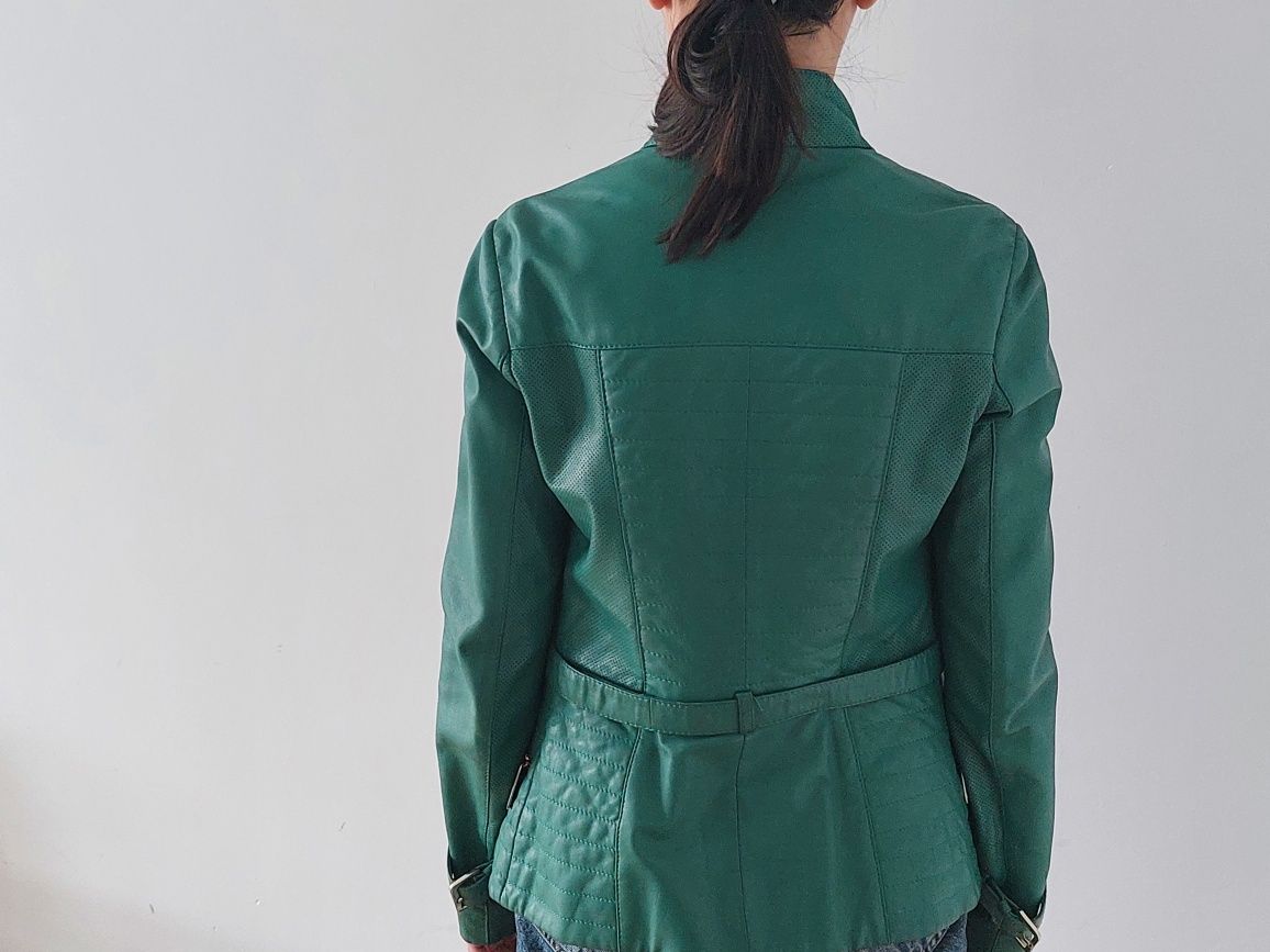 Кожаная куртка турецкой фирмы Mondial с перфорированными вставками