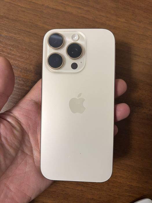 iPhone 16 Pro 256gb Desert