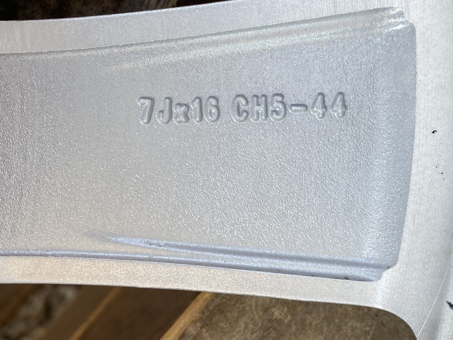 16 цола 5 х 108 мм Пежо 308 , 508 , Peugeot