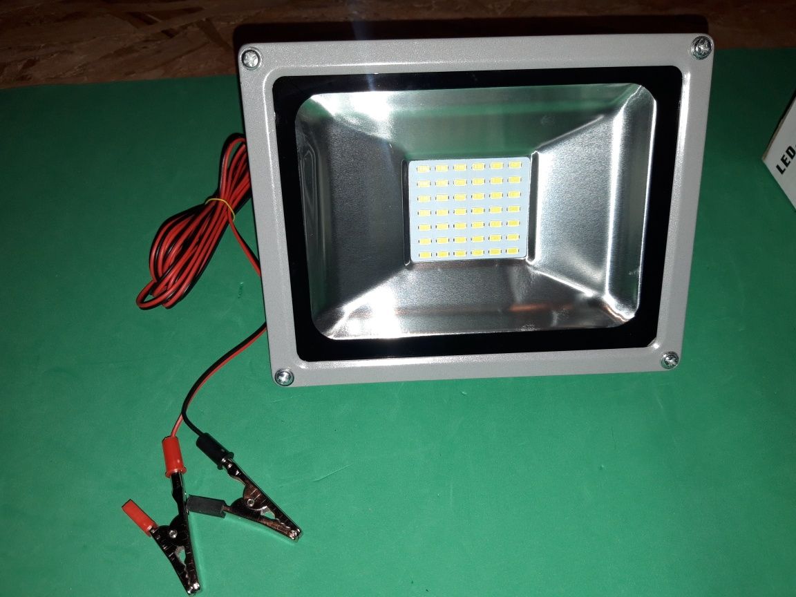 Proiector led 12v / 20w lumina alba camping, pescuit rezistent la apa!