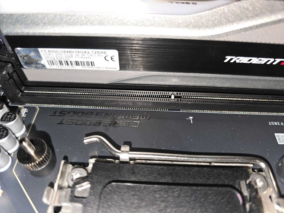 Дъно - mag x870 tomahawk wifi + рамG.SKILL Trident Z5 RGB 32GB 8000kit