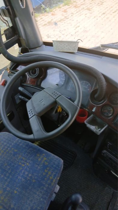 Vand microbuze transport persoane