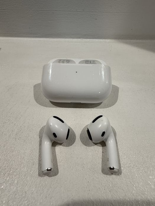 Apple AirPods Pro, 1st Gen.