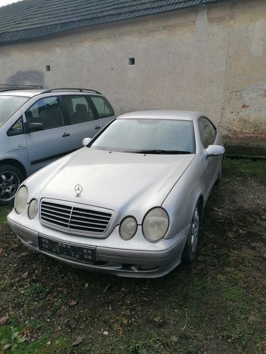 Dezmembrez Mercedes CLK 230