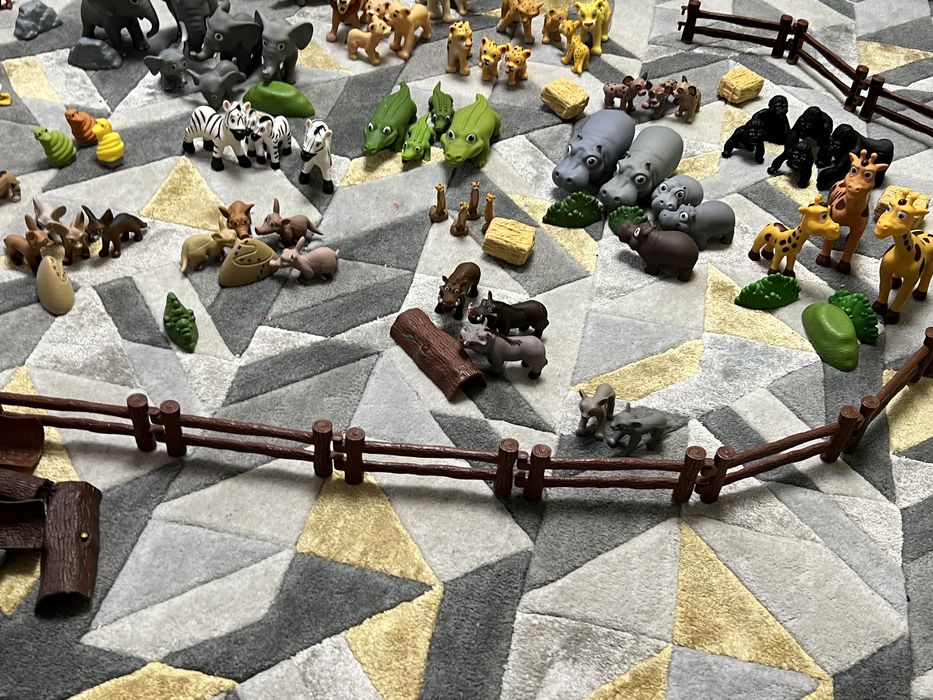 Disney Prieteni cu animale 100 carti + toate jucariile