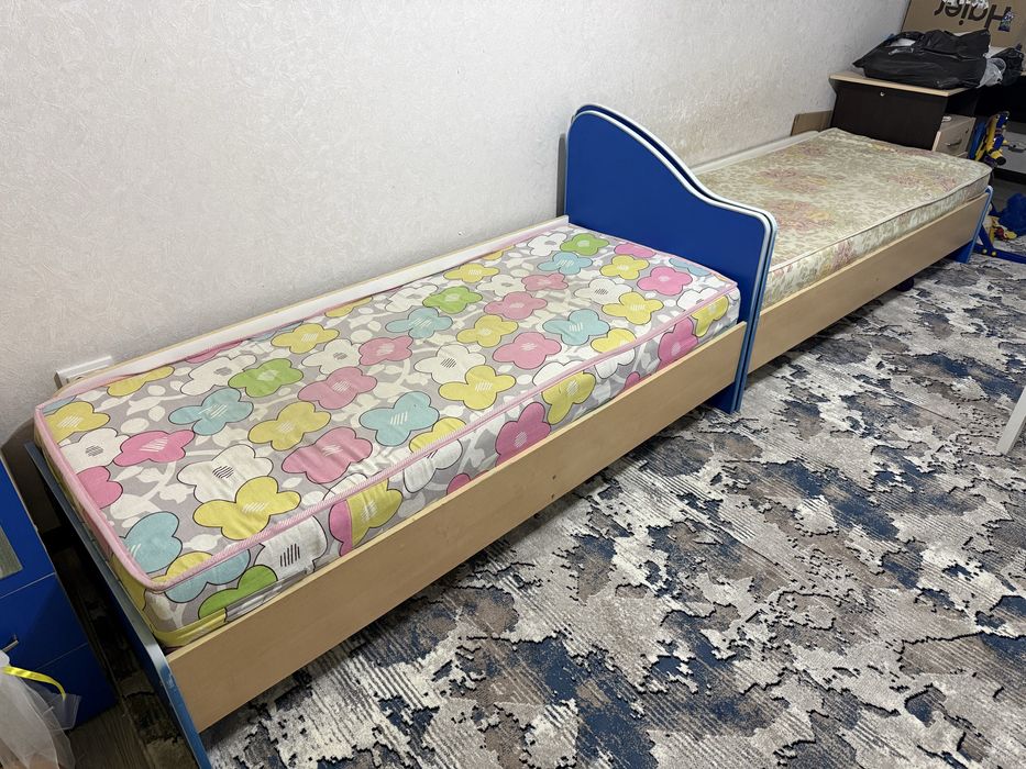 Продаются детские кровати 2 шт б/у