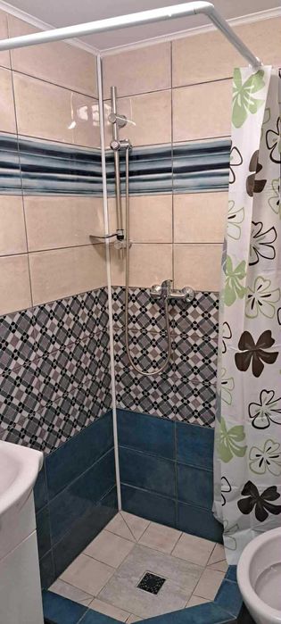 Inchiriez garsoniera