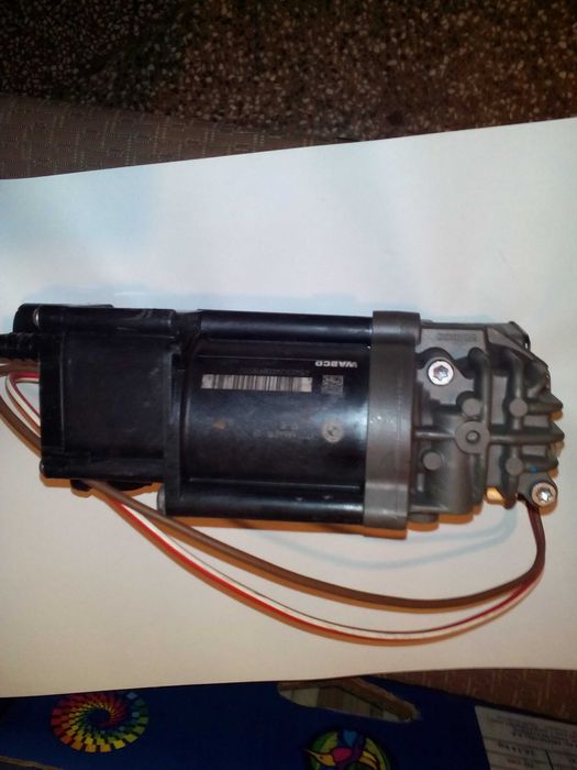 Компрeсор за вьздушно окачване на BMW