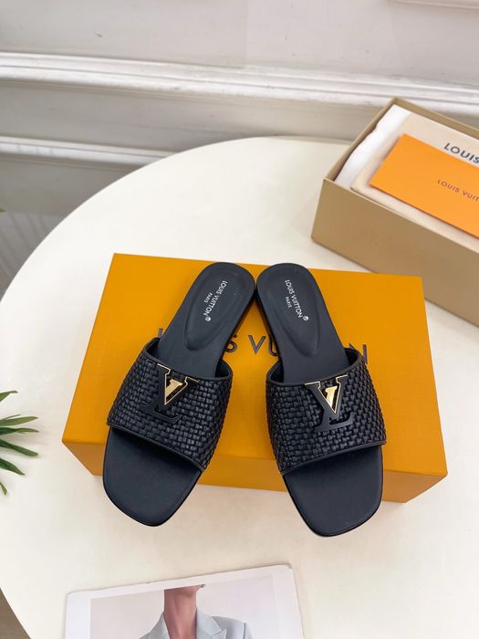 Papuci Louis Vuitton, tip Premium