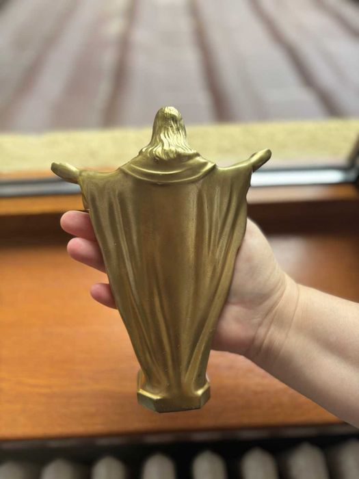 Statuetă cu Iisus Hristos din metal/vechime considerabilă/20cm.