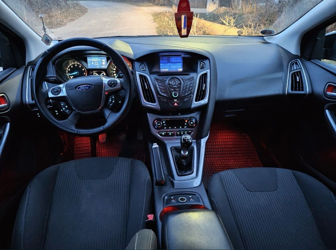 Vând Ford Focus break
