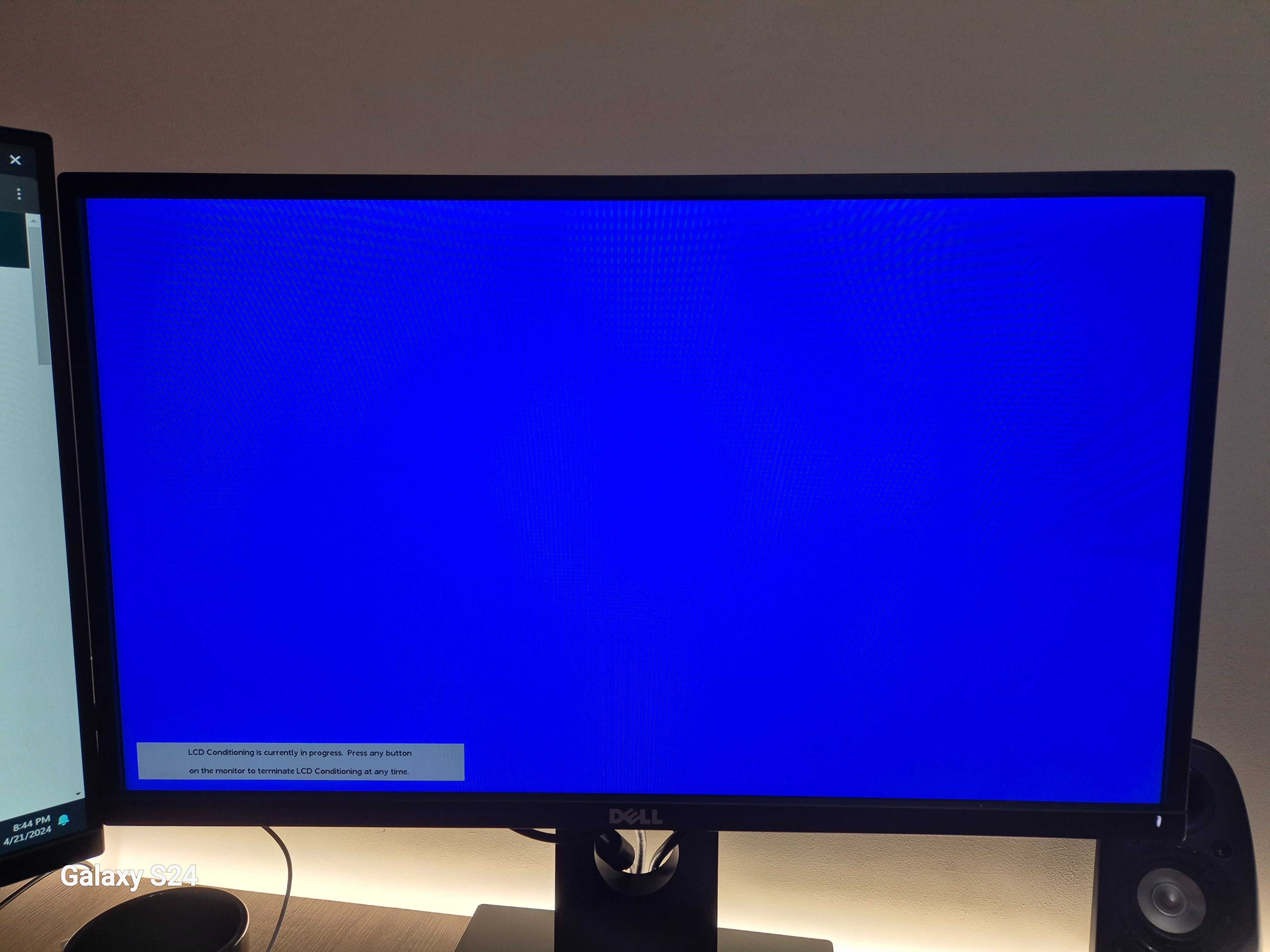 Monitor Dell 24 LED