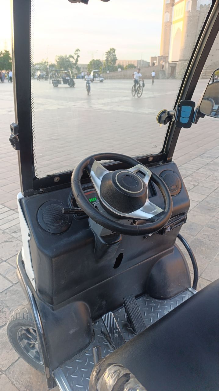 Elektro golf car