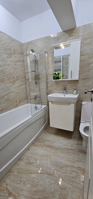 Proprietar -ap 2 camere de inchiriat- Central Address Residence