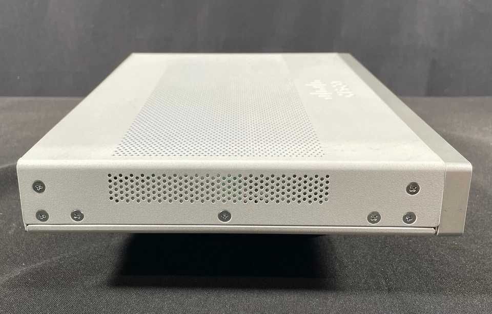 Switch Router CISCO, C1111-8P,  ISR 1100, 8 Port, Dual GE WAN Ethernet