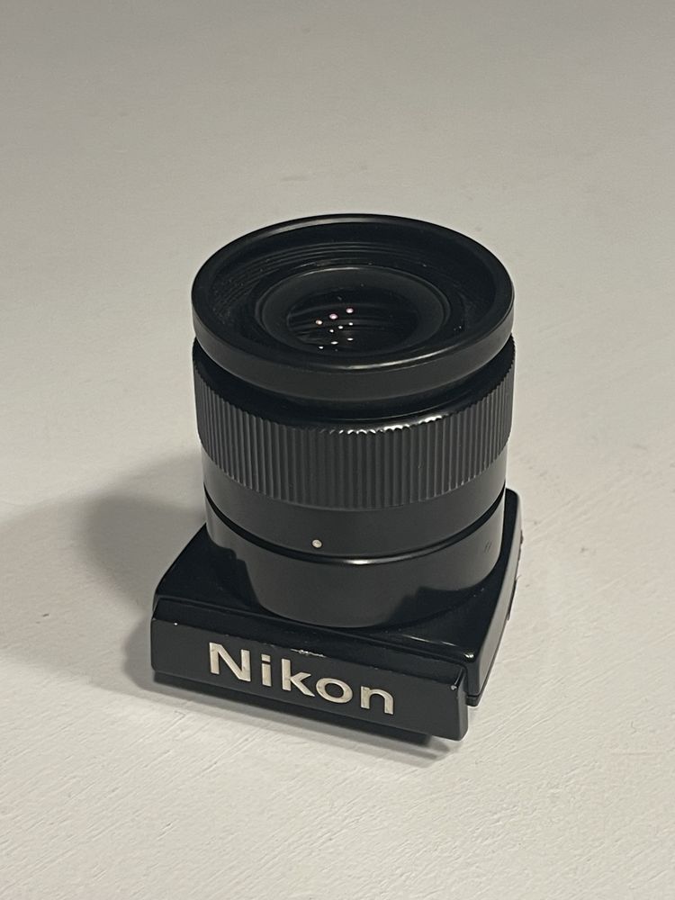 Nikon DW-2 - 6x viewfinder Nikon F2 - pristine condition