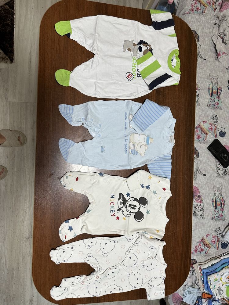 Lot haine bebe marime 56