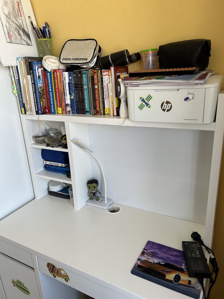 Рабочий стол+Шкаф для одежды от IKEA