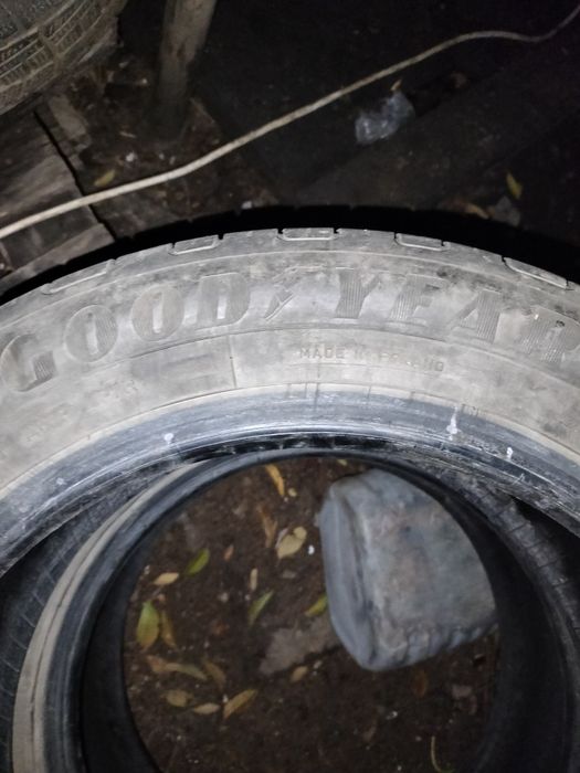 Продам комплект резины 205/55/R16