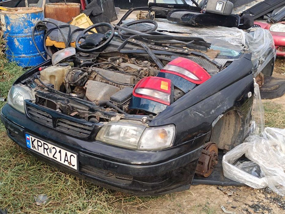 Авторазбор Тойота Карина Е Калдина Toyota Carina E Caldina на запчасти