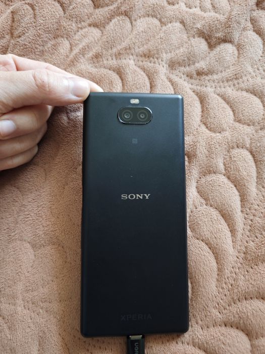 Vand telefon sony xperia 10