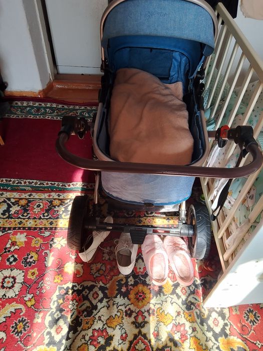 Коляска в хорошем состоянии