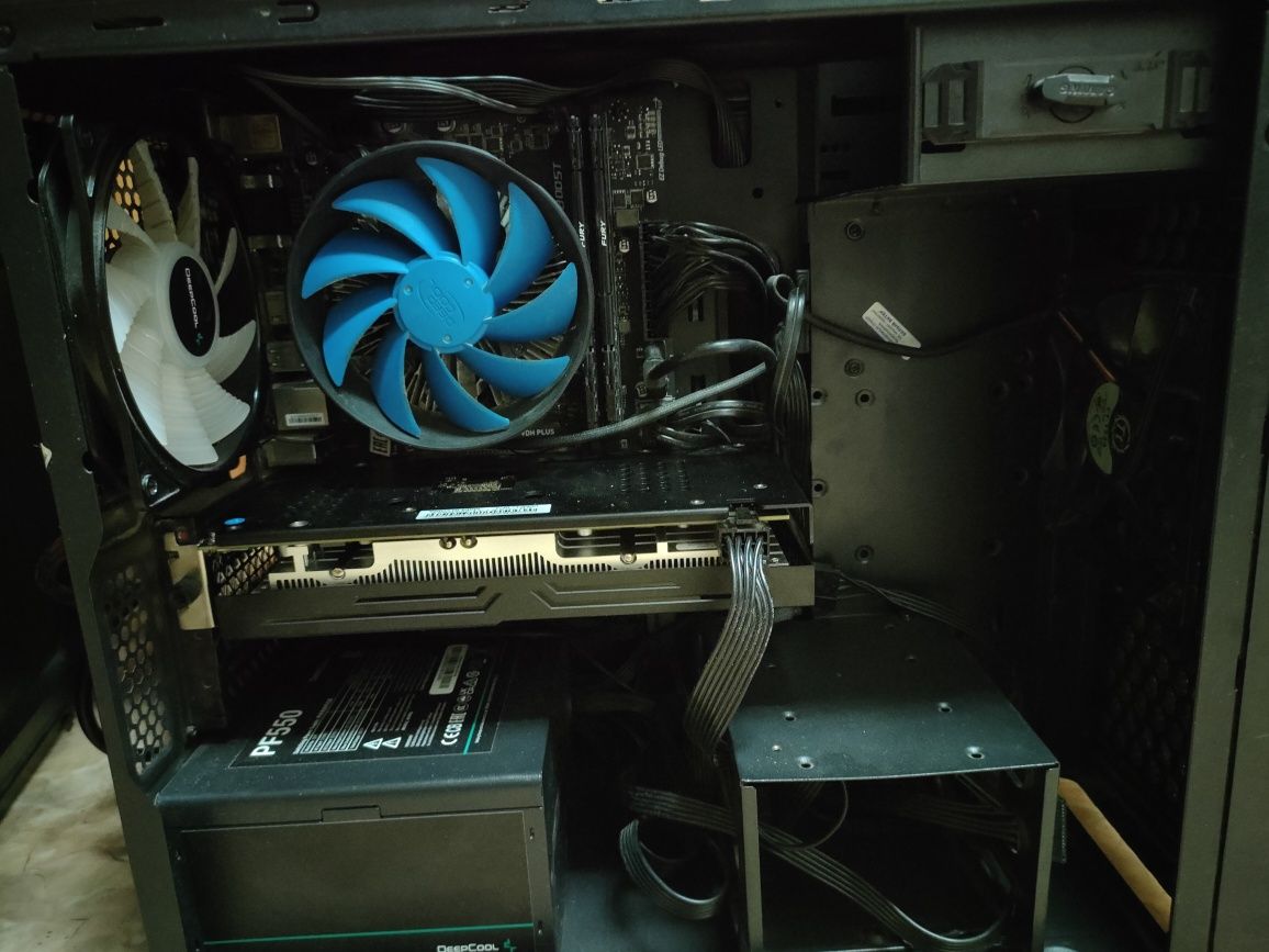 Игровой ПК + Монитор + Клава — RX 6600 XT / i3-9100F / 16GB ОЗУ