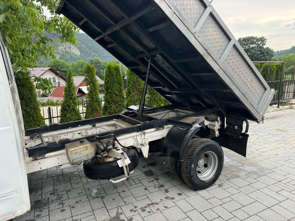 Auto Basculabil usor avariat