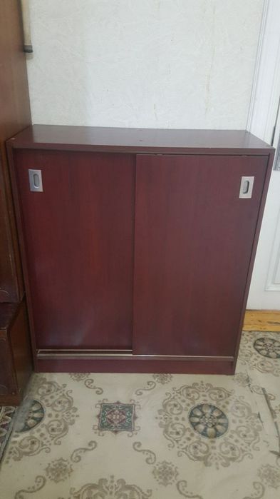 Продаётся недорого шкаф для обуви